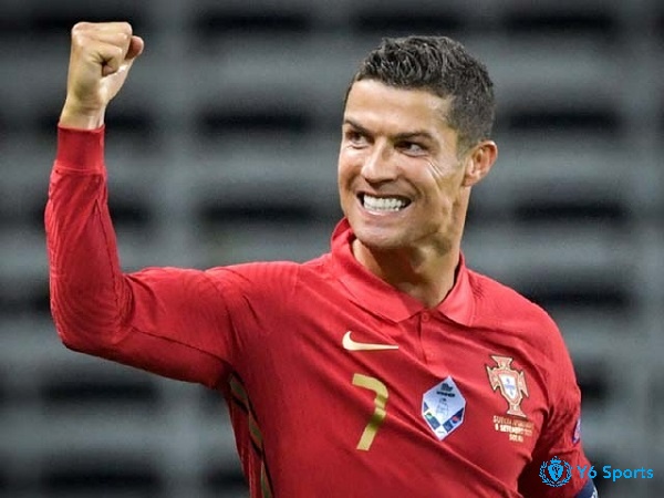 Cristiano Ronaldo - Ngôi đền bóng đá huyền thoại
