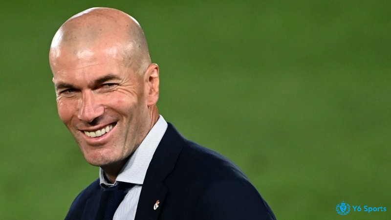 Cầu thủ Zinedine Zidane báu vật hiếm có ngàn năm nền bóng đá nước Pháp