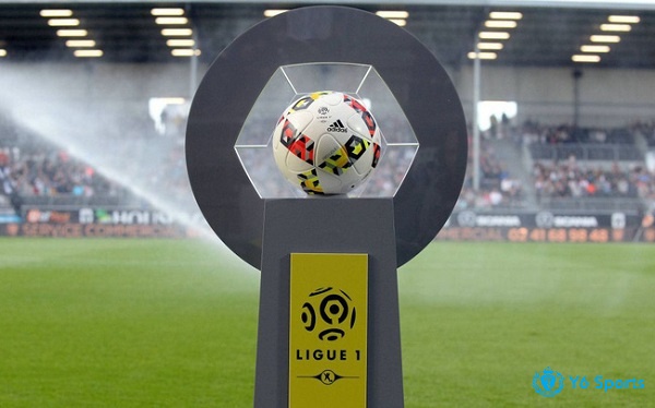 Ligue 1 là giải bóng chuyên nghiệp dành cho các CLB tại Pháp
