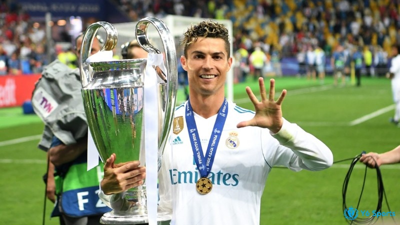 Cristiano Ronaldo với 311 bàn thắng