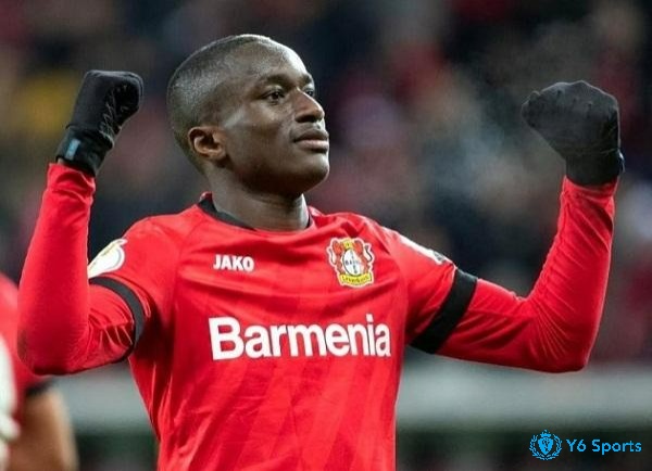 Moussa Diaby đã chơi tốt ở vị trí tiền vệ cánh trái cho CLB Bayer 04 Leverkusen