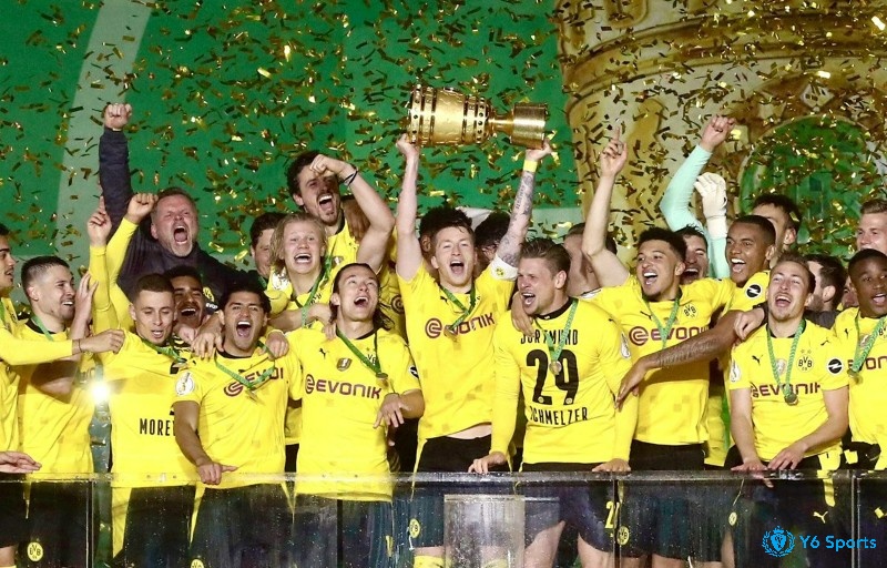 Borussia Dortmund với 5 lần vô địch Bundesliga