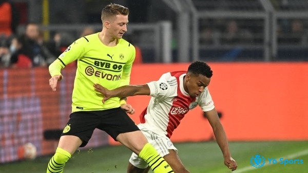 Phân tích phong độ của Dortmund và Ajax