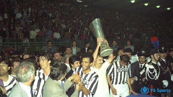 Câu lạc bộ Juventus có 3 lần lên ngôi C2