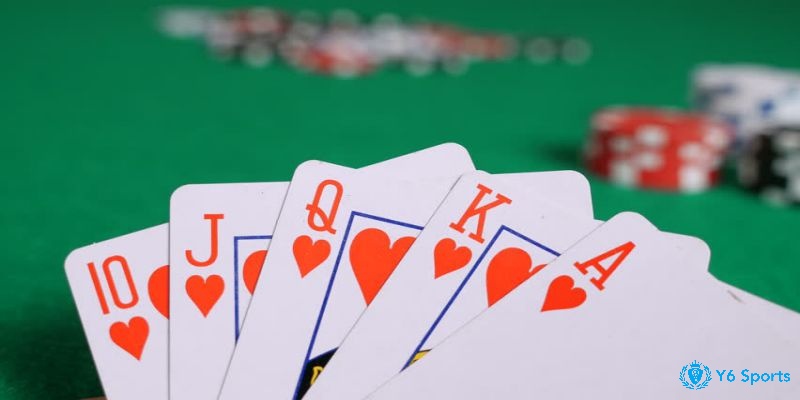 Xác suất trúng được thùng phá sảnh trong poker có cao không?