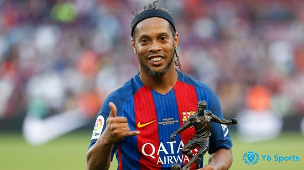 Ronaldinho thành công ở cấp độ CLB và ĐTQG