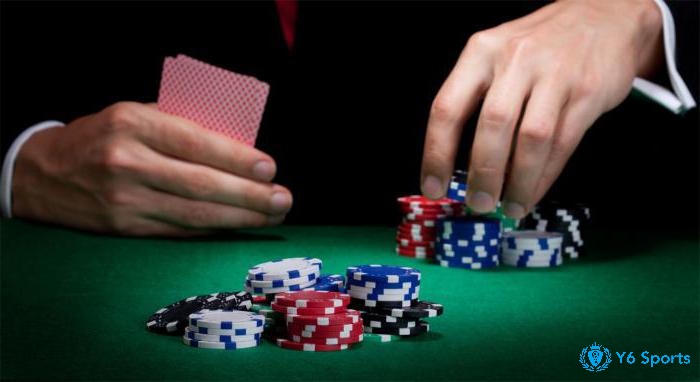 Các sòng casino thu thập rake theo nhiều cách khác nhau, tùy thuộc vào hình thức tổ chức của sòng bạc.