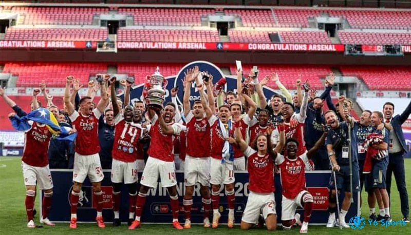 CLB Arsenal với Đội hình xuất sắc nhất Arsenal